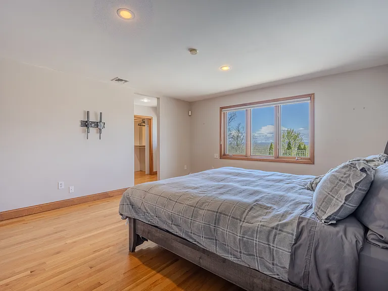 19-21 Lamela Dr — Photo 12