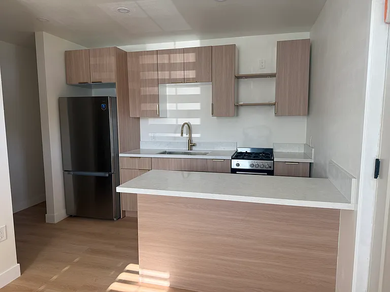 1243 Delay Ave #B — Photo 5