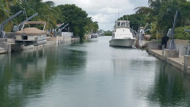 2 minutes from open ocean