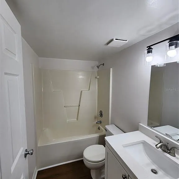 5823 SW 9th Pl #H-55 — Photo 11