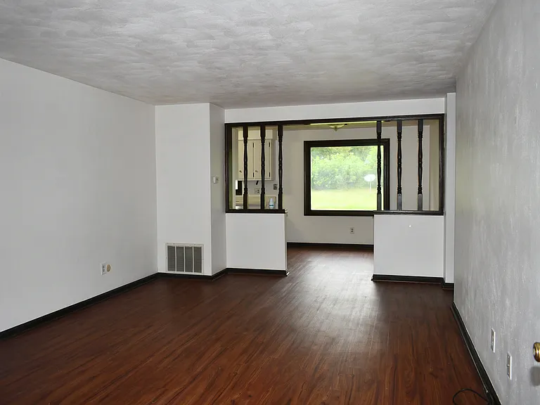 4124 Alhambra Dr #4124 — Photo 4