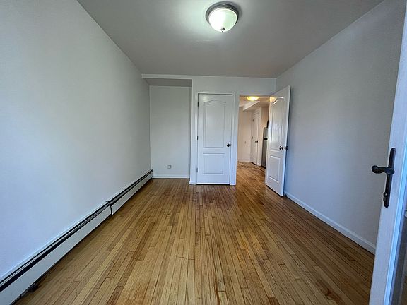2nd image of 24209 Jamaica Ave #1