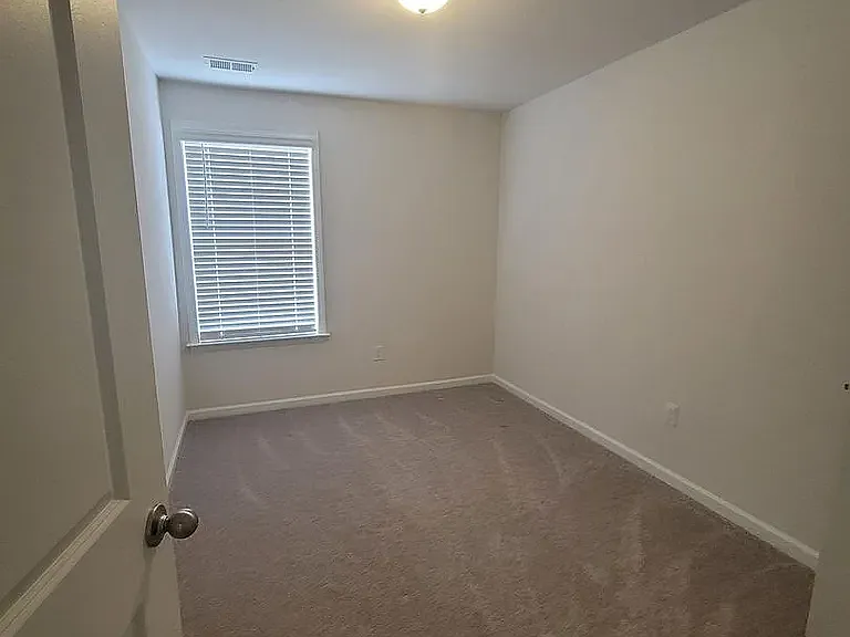 153 Valley Creek Dr — Photo 14