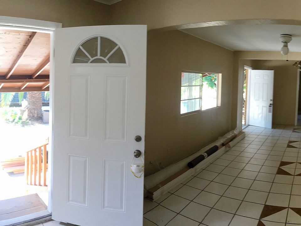 Pano shot of property entrance and hallway.