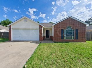1037 Shadowlake Rd, Norman, OK 73071