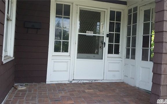 4th image of 136 Carman St