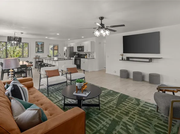 2 Southport Ln, Bella Vista, AR 72715