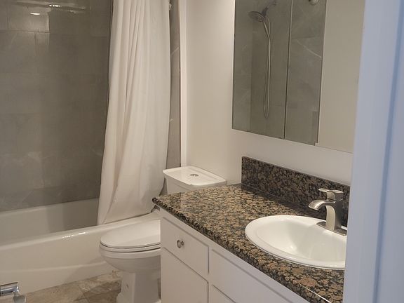 4th image of 5235 Corteen Pl #208