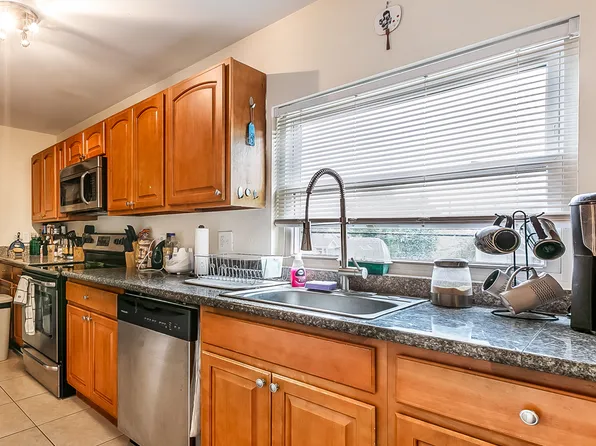 2334 Soniat St APT 2, New Orleans, LA 70115