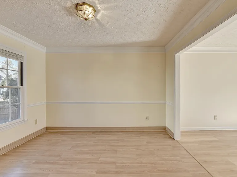 3945 Genoa Ct — Photo 14