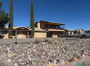 601 Country Club Blvd, Elephant Butte, NM 87935