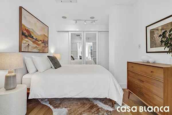 Bedroom, photo 1