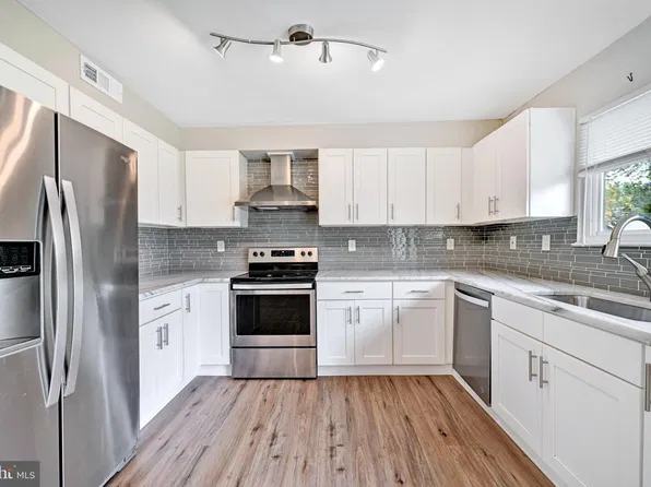 3015 Nutwood Ln, Bowie, MD 20716