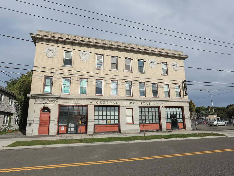 Building Photo