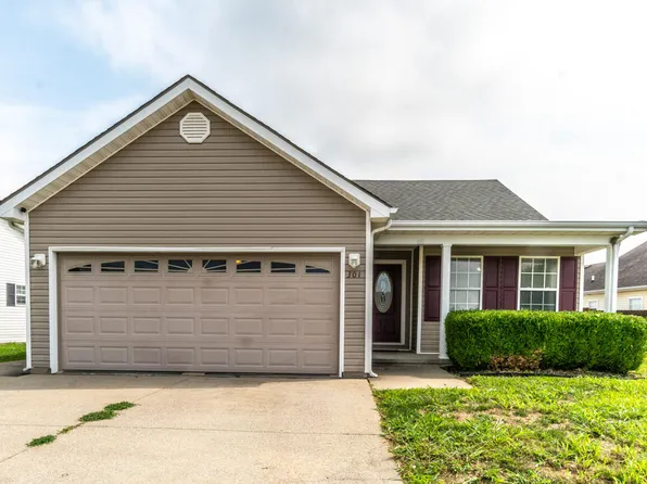 301 Village Dr, Berea, KY 40403