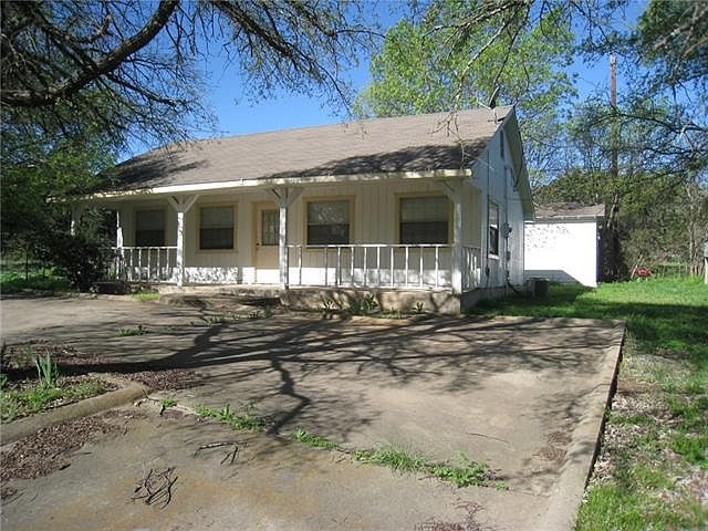 1st image of 122 County Road 1773