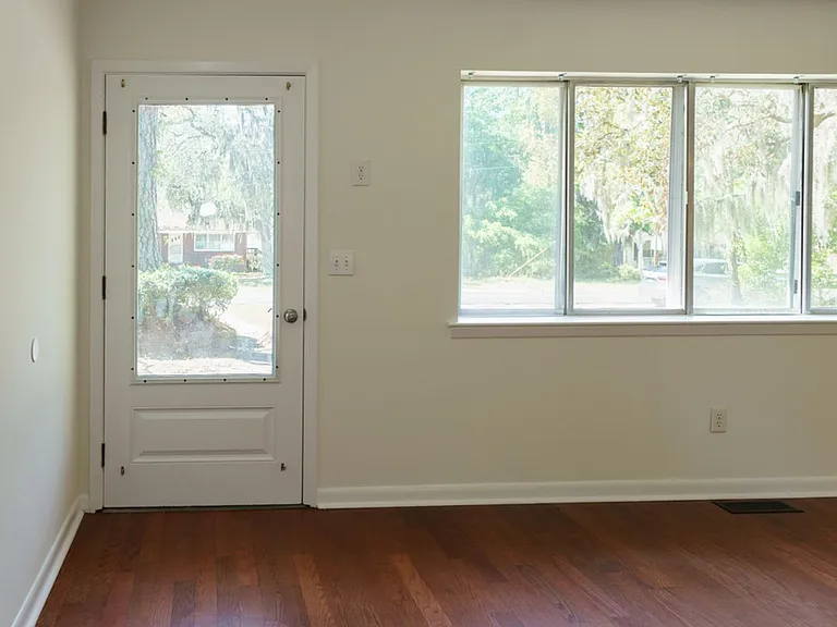 1606 Madrid Ave — Photo 37