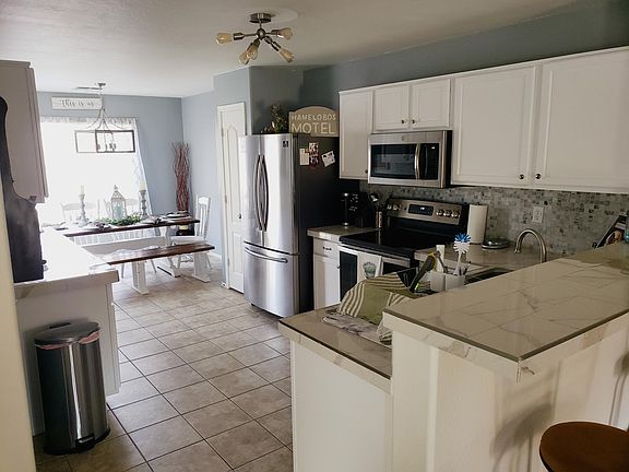5th image of 43815 W Colby Dr