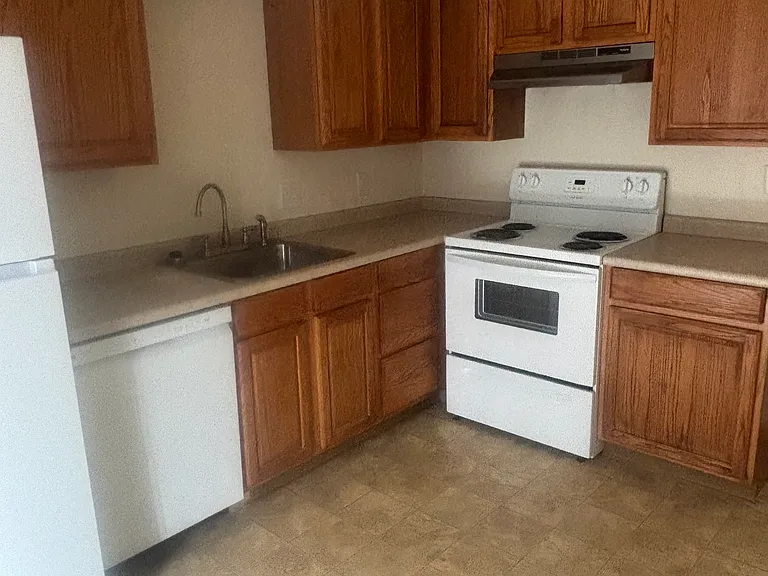 4786 Ravenswood Dr SW #1 — Photo 2