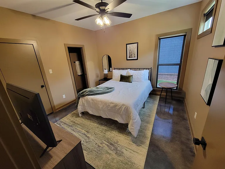 Guest bedroom that comes with a queen sized bed!