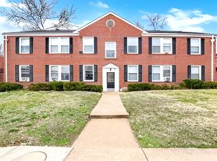 8115 Roxburgh Dr APT 1, Saint Louis, MO 63105