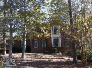 220 Lakemont Dr, Fayetteville, GA 30215