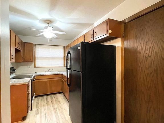 5th image of 1505 Marland St