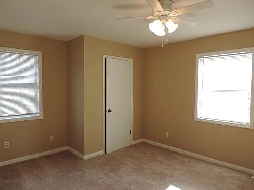 3 bed, 2.5 bath, 1530 sqft, $1,700 — Photo 3