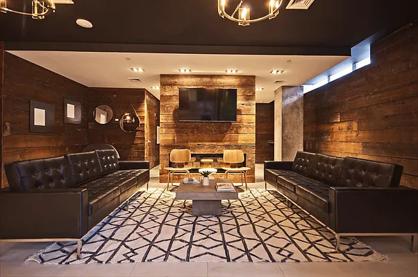 Rented by Level Group | media 24