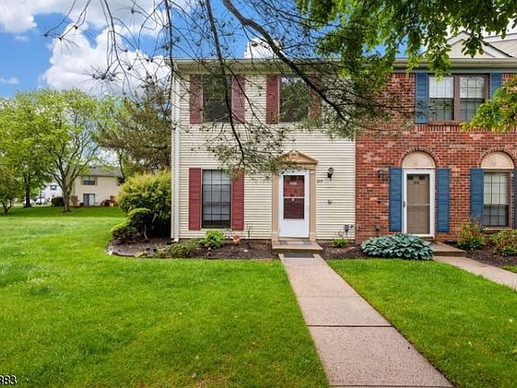 2nd image of 377 Bromley Pl