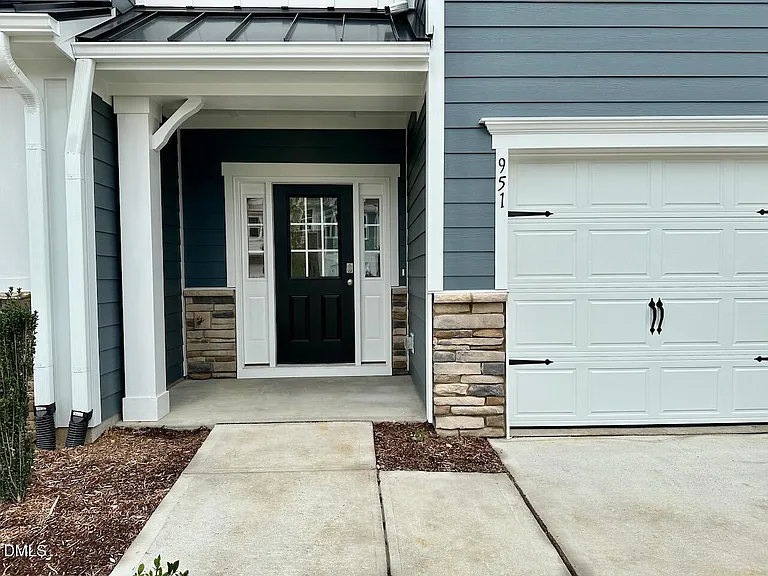 951 Kensley Grove Ln — Photo 3