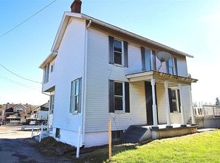 14 E Pike St, Houston, PA 15342