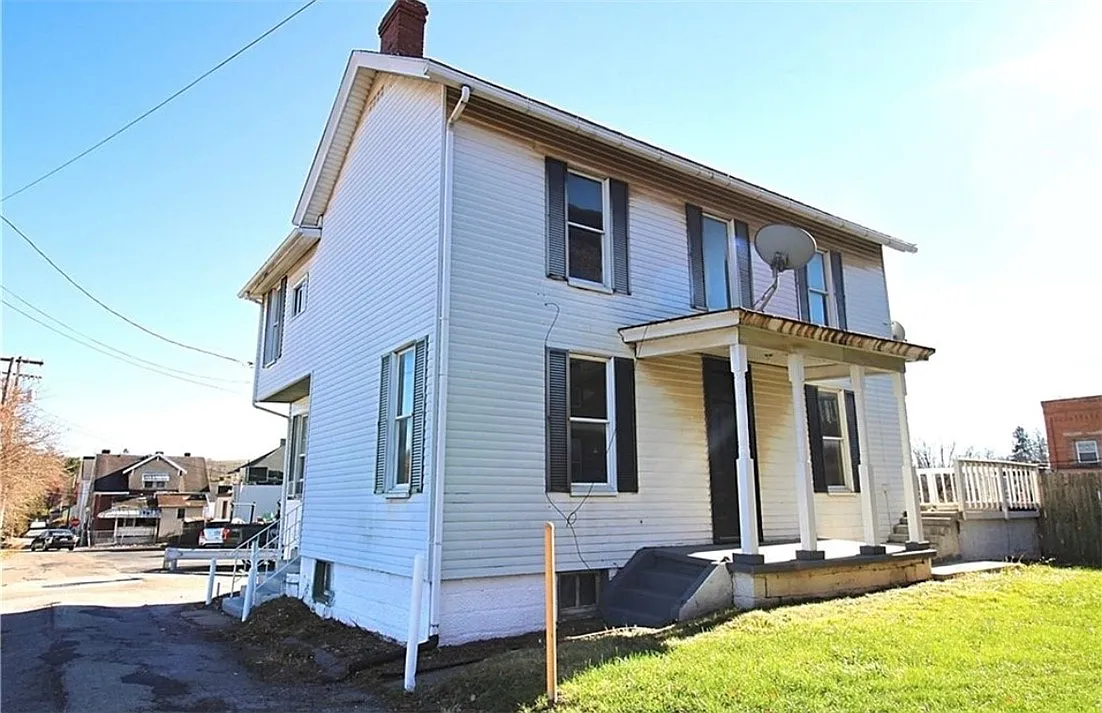 14 E Pike St photo 1