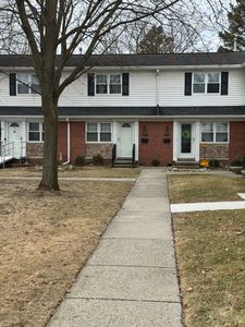 45577 Kensington St, Utica, MI, 48317