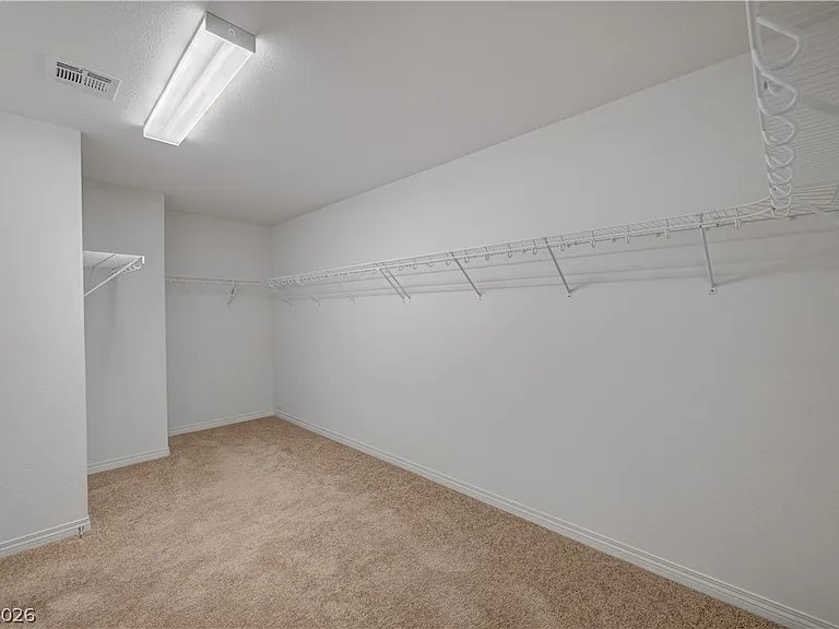 630 Great River Ave — Photo 43