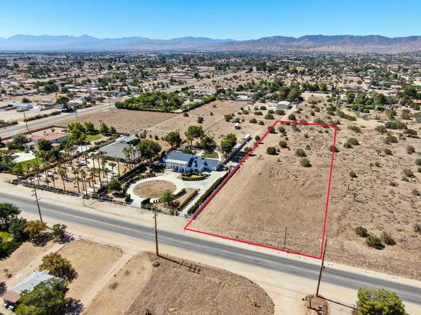 2060 W Ave N, Palmdale, CA 93551