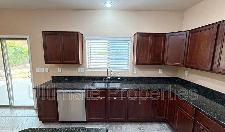 4245 E Folgers Rd — Photo 8