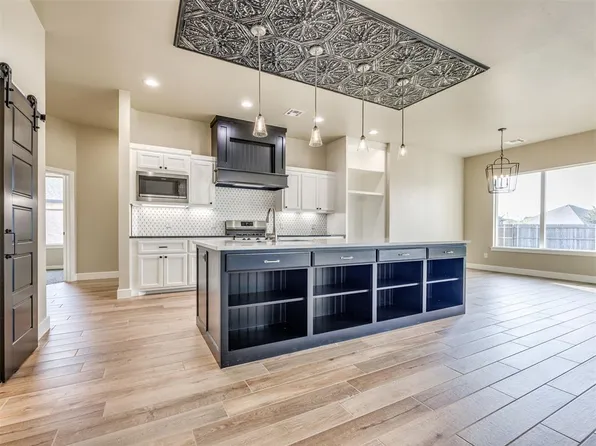 1124 NW 17th Pl, Newcastle, OK 73065