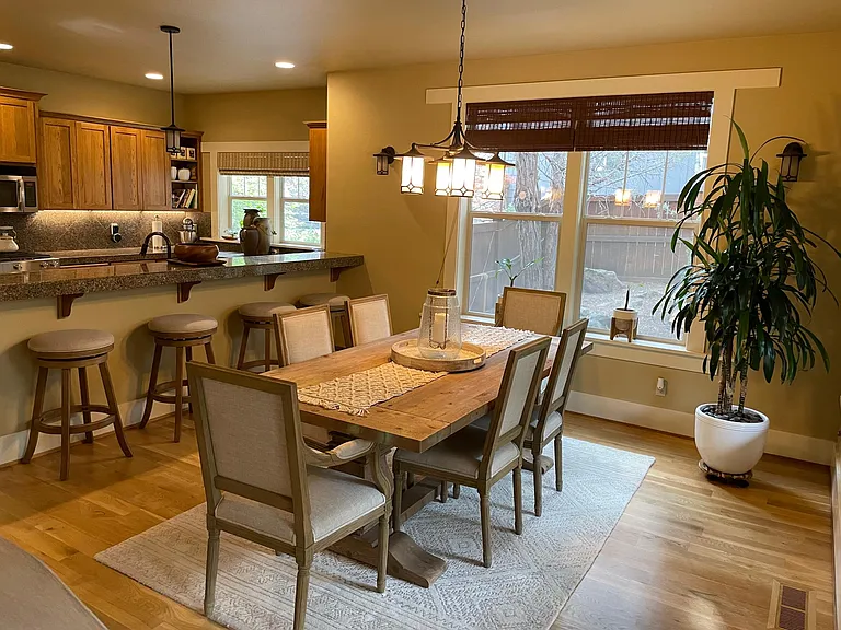 837 Yosemite Dr — Photo 14