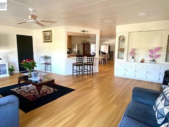 5th image of 29501 Sandburg Way #257