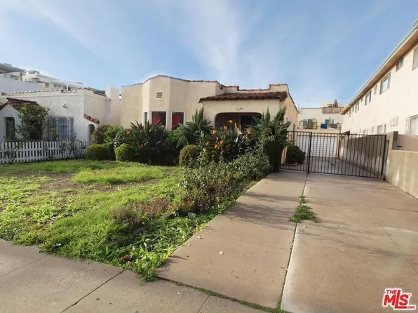 1729 S Barrington Ave, Los Angeles, CA 90025