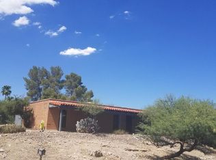 2820 W Calle Arandas, Tucson, AZ 85745