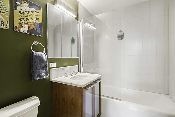 Rented by Compass | media 12