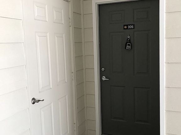 5th image of 1300 Park West Blvd Unit 206