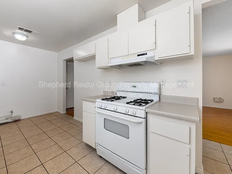 2488 San Padre Ct — Photo 7