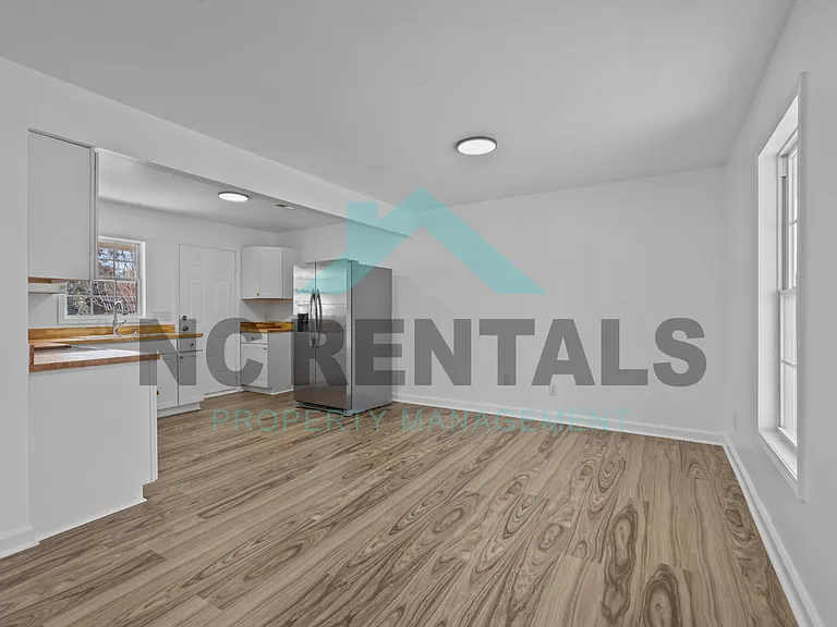 607 Roosevelt Ave — Photo 6