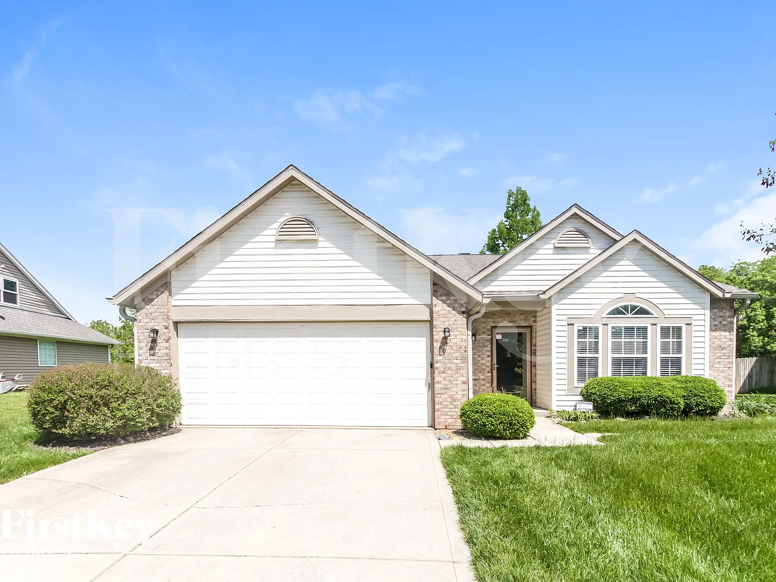3 bed, 2.0 bath, 1338 sqft, $2,080 — Photo 1