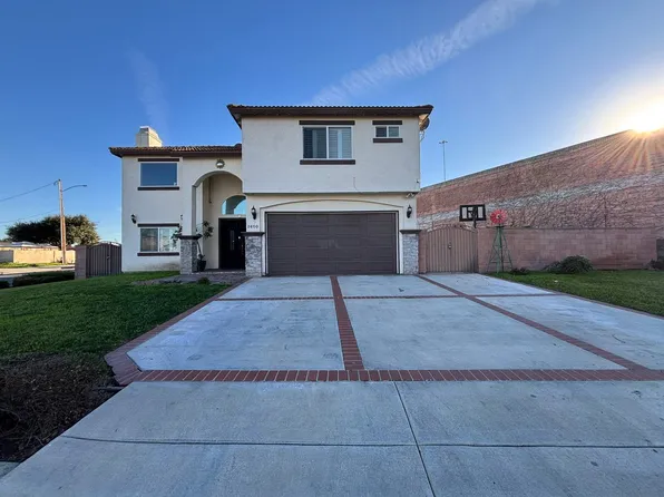 2600 W Picadilly Way, Anaheim, CA 92801