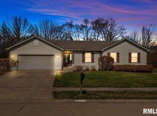 2470 Glencoe St, Springfield, IL 62704