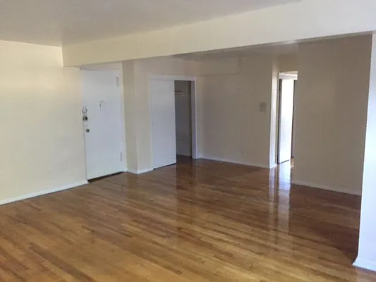 Rented by Zev Pollack Co LLC | media 42